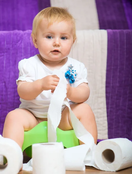 Porträt eines entzückenden Babys — Stockfoto