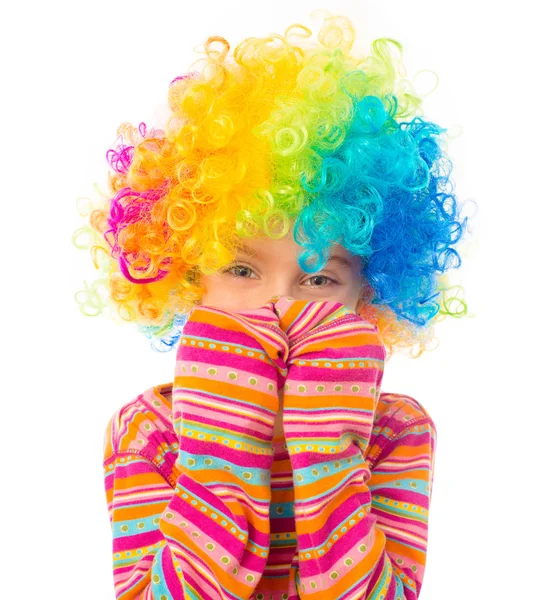 Petite fille en perruque de clown — Photo