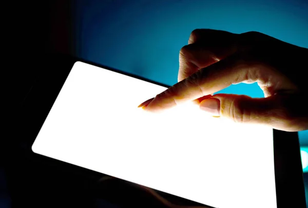 Modern tablett med aktiv skärm — Stockfoto