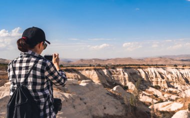 Kapadokya, Türkiye 'de turist fotoğraflama kanyonu