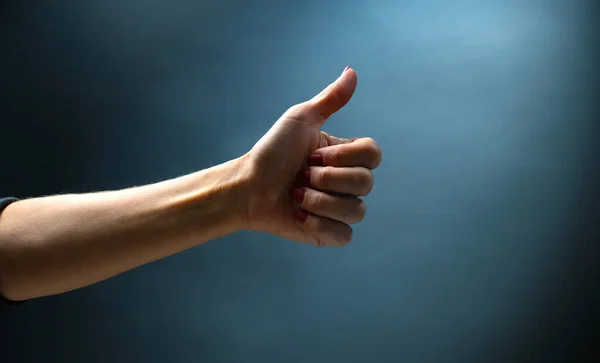 Hand Zeigt Zeichen Feinen Erhobenen Zeigefingers Konzept Der Gestischen Kommunikation — Stockfoto