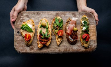 Farklı bruschettalar.