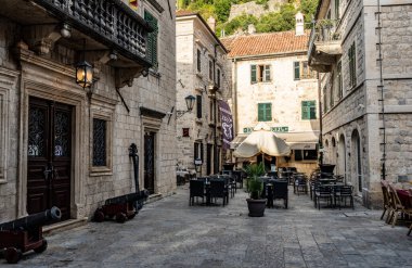 Karadağ 'ın Kotor kenti yazın