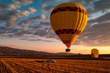 Türkiye 'nin Kapadokya kentinde sıcak hava balonu festivali