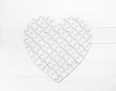 Kalp şeklinde bulmaca