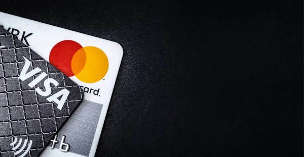 Credit cards Visa and Mastercard — Stock Photo, Image