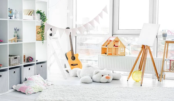 Piękny i jasny pokój dla dzieci — Zdjęcie stockowe