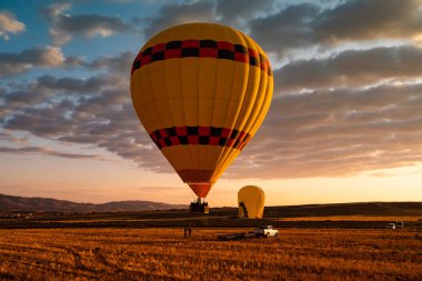 Türkiye 'nin Kapadokya kentinde sıcak hava balonu festivali