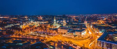 Işıklı Kharkiv 'in panoramik görünümü
