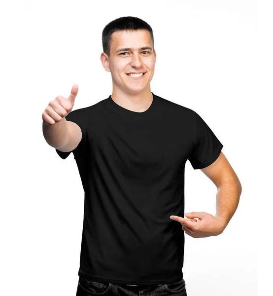 Mann im schwarzen T-Shirt — Stockfoto