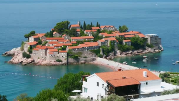 Sveti stefan νησί στο Μαυροβούνιο — Αρχείο Βίντεο