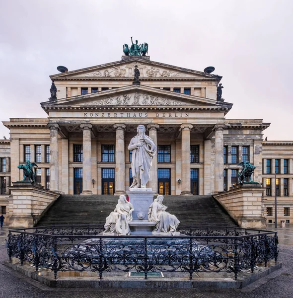 Monumento en la Sala de Conciertos de Berlín — Foto de Stock