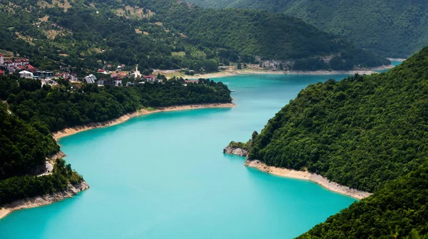 Escénica Vista Sobre Lago Piva Cañón Con Montañas Montenegro Hermosa —  Fotos de Stock