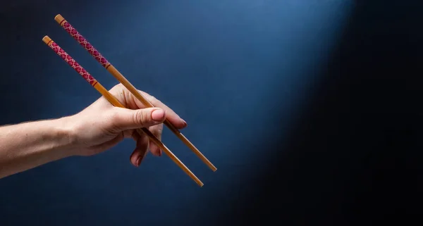 Handhållen Japansk Ätpinn För Sushi Maki Mat Traditionellt Bambuverktyg För — Stockfoto