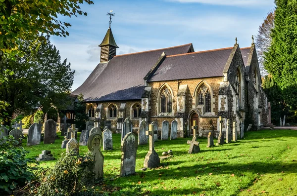 Chiesa del villaggio Milford nel Surrey — Foto Stock