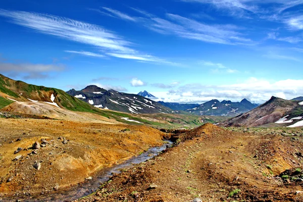 Hermoso paisaje en las montañas de Kamchatka —  Fotos de Stock