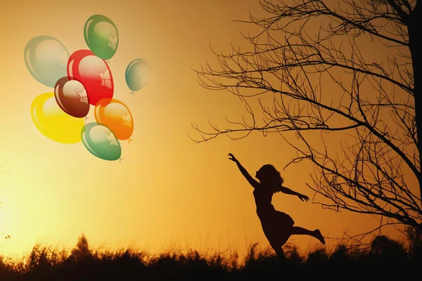kadın holding balonlar