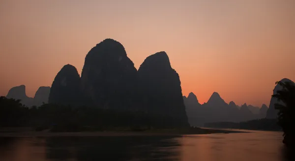 Blick auf den Li-Fluss bei xingping — Stockfoto