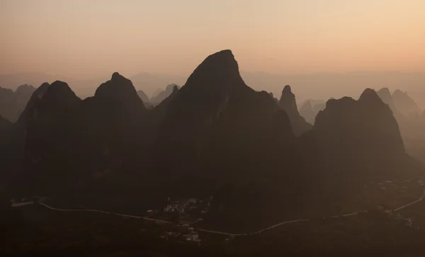 Misty amanecer de la mañana — Foto de Stock