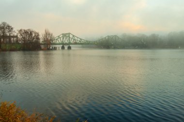 Morgendliche Glienicker Brücke