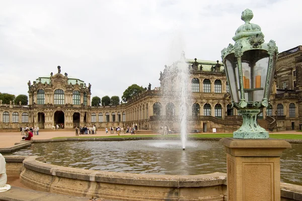 Springbrunnen im Zwinger — Stock fotografie