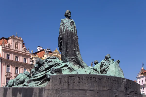 Ян Гус статуя — стоковое фото
