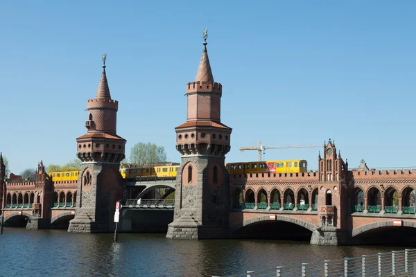 Oberbaumbrucke kant — Stockfoto