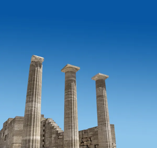 Antik Yunan tapınağı sütunlar — Stok fotoğraf