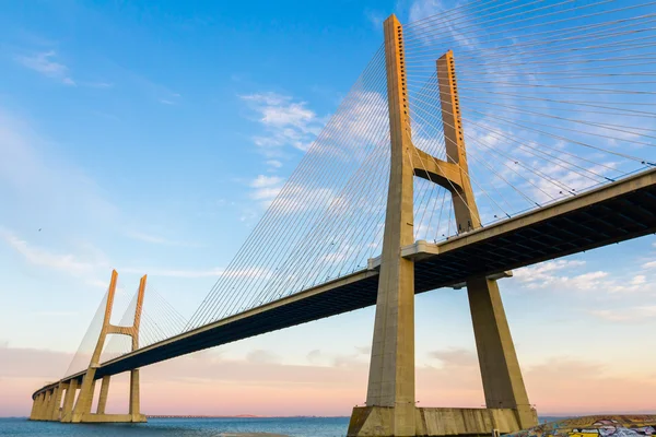Ponte sospeso Vasco da Gama a Lisbona — Foto Stock