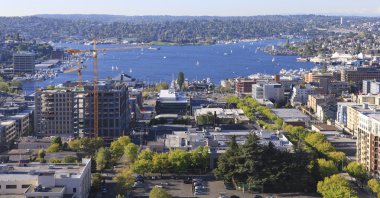 Seattle downtown, virginia south lake Birliği alansal görünümünden.