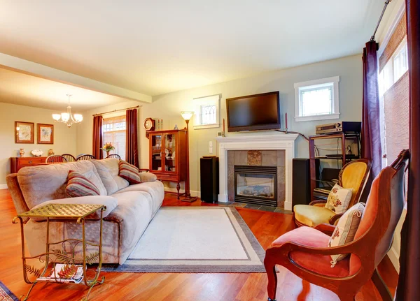 rahat hafif tonları oturma odası yemek odası açık