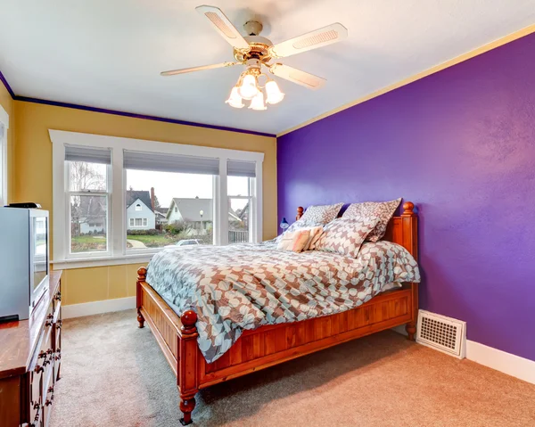 Contrast color bedroom — Stock Photo, Image