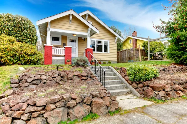 Curb appeal idea — Stock Photo, Image