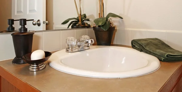 Close up view of the bathroom sink — Stock Photo, Image