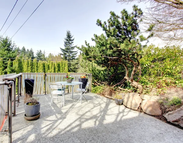 View of the roof top deck over garage — Stock Photo, Image