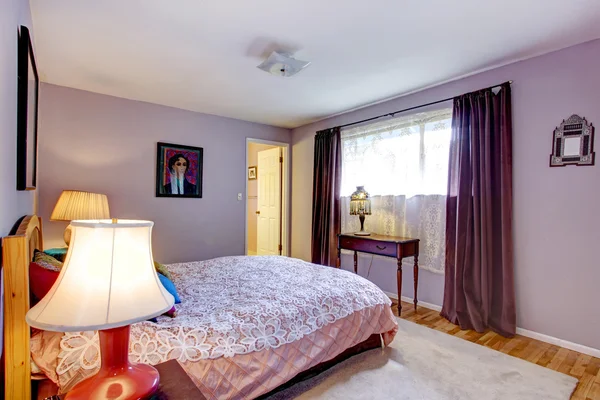 Old fashion lavender bedroom — Stock Photo, Image