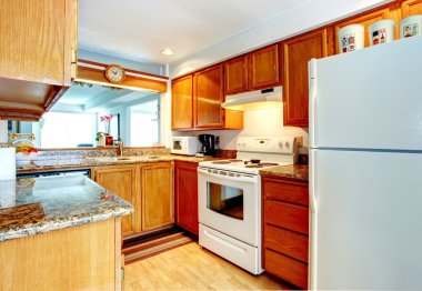 küçük mutfak oda beyaz eşya