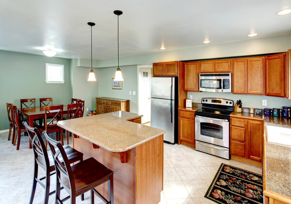 Кухня и столовая
