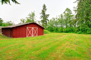 ahır arazi üzerinde