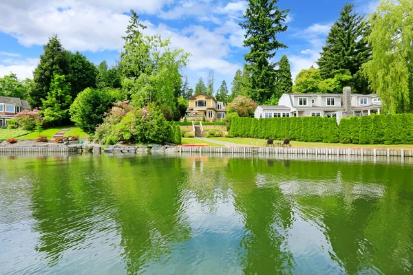 Luxury house with private dock — Stock Photo, Image