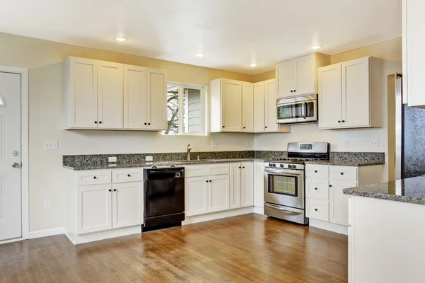 Interior de la casa. Cocina habitación — Foto de Stock