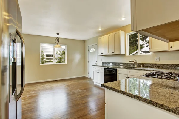 Interior de la casa. Cocina habitación — Foto de Stock