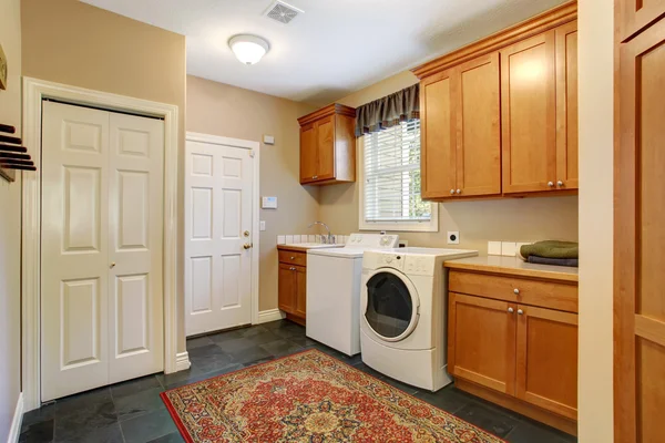 Spacious laundry room inteiror — Stock Photo, Image