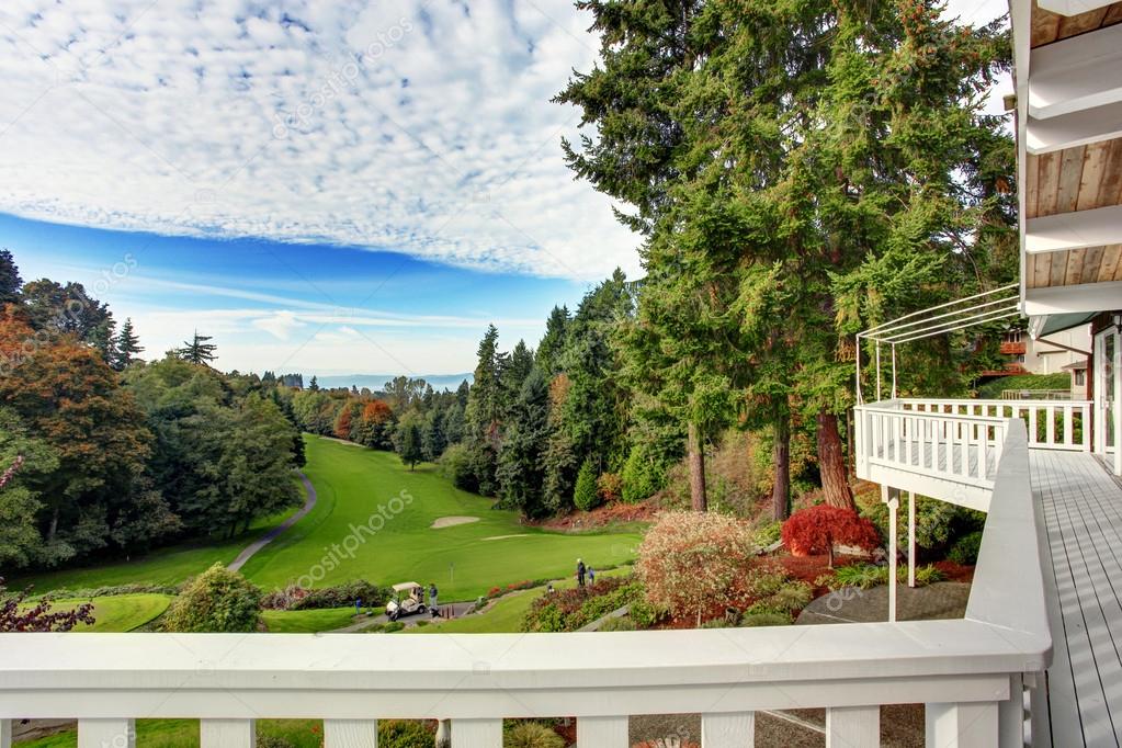 House with golf course view