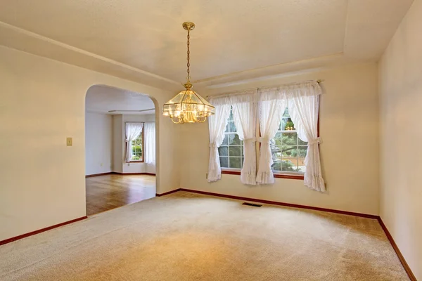 Empty living room in soft ivory — Stock Photo, Image