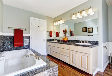 Modern banyo iç mimarisi