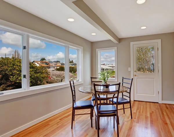 Bright dining room with view — Stock Photo, Image