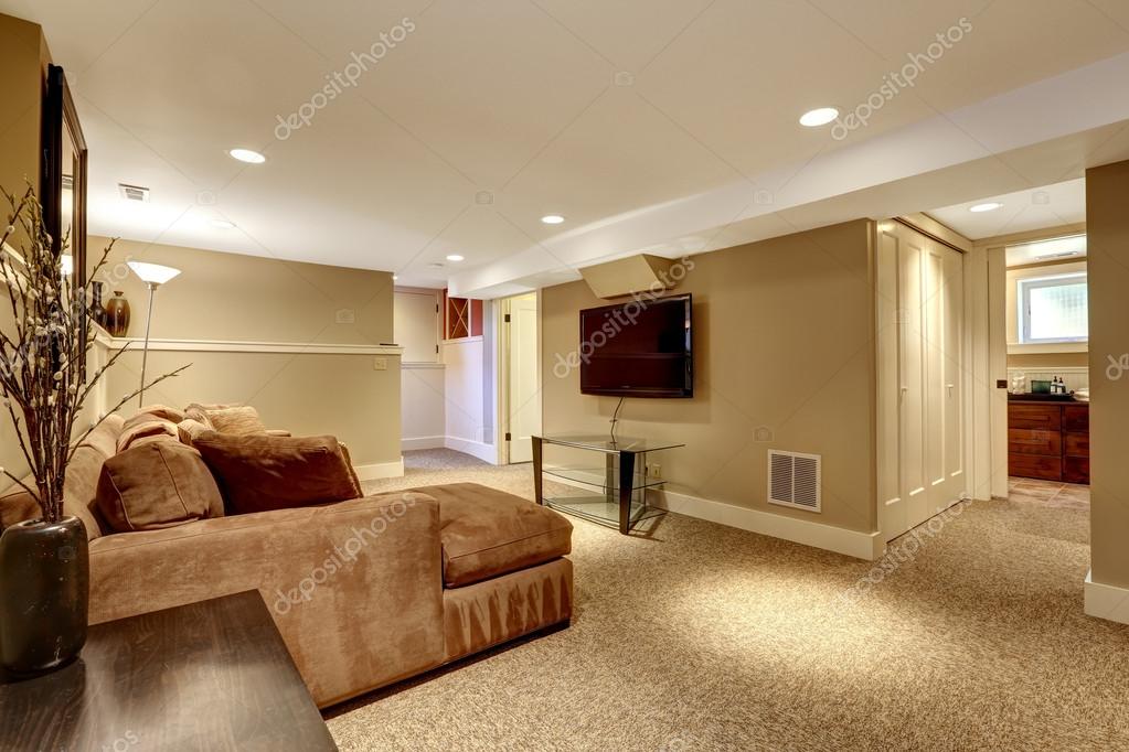 Warme woonkamer interieur — stockfoto © iriana88w #50098293 Woonkamer inrichting cozy living