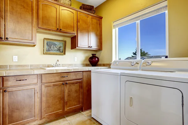 Bright laundry interior — Stock Photo, Image