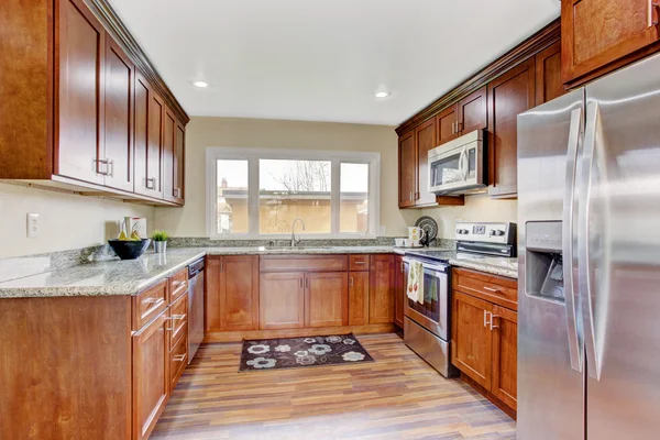 Cocina con ventana — Foto de Stock